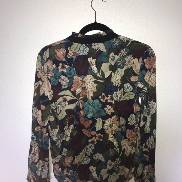 ZARA Floral Top - Picture 4 of 6